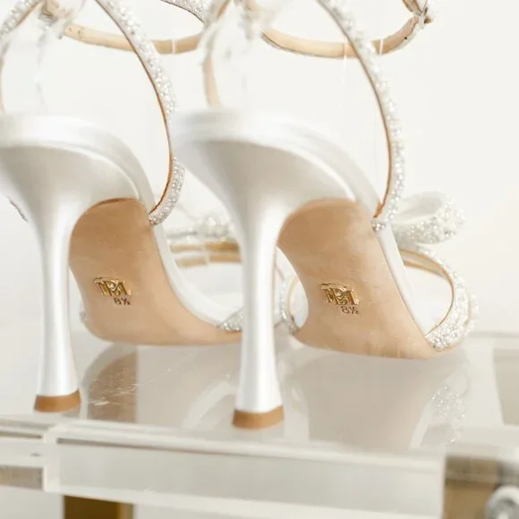 Badgley Mischka Effie White Satin Heels 8.5 Bow Women's Ankle Strap Sandal - Picture 14 of 16